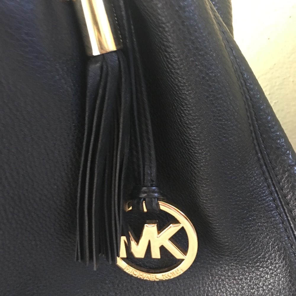 Michael Kors Black Leather Camden Satchel - Picture 8 of 8